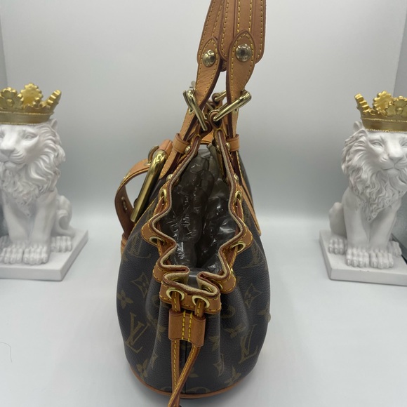 Louis Vuitton Monogram Theda Satchel PM - Picture 6 of 13